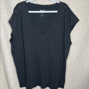 Heritage by Torrid Black V-Neck Studded Sleeve Women’s Top